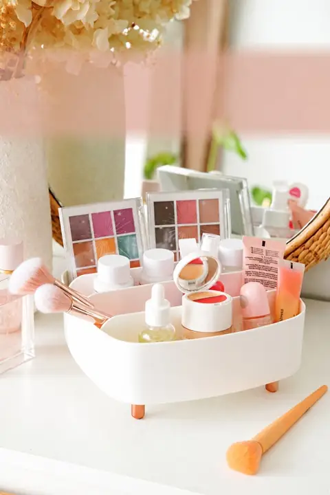 Footed Makeup & Jewelry Organizer, 4 Compartments