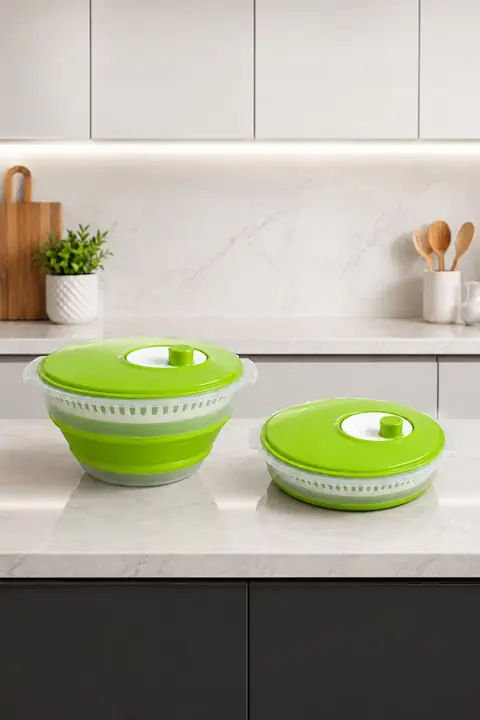 Collapsible Silicone Salad Spinner, 4.5 L