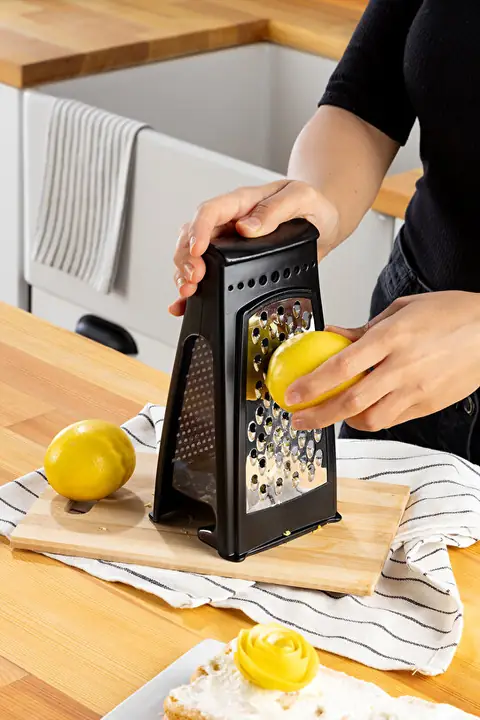 Idea Stainless Steel Grater with Container