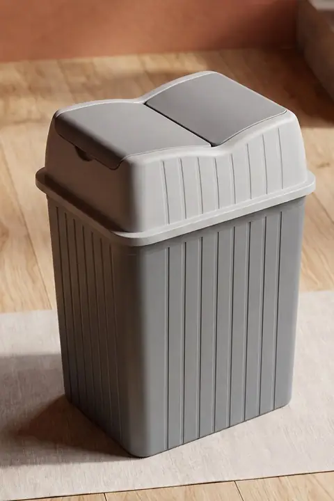 Double-Lid Trash Bin, 22 L